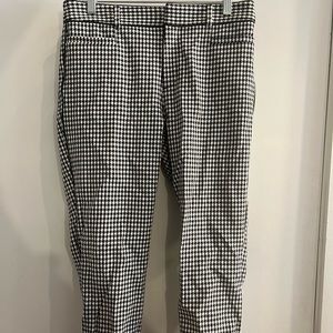 Patterned Banana Republic Slacks size 6